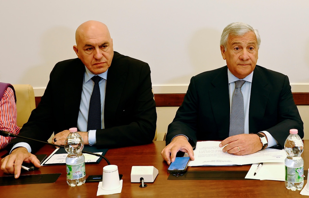 Spese Nato: Italia propone il 3,5% del Pil per tutelare il welfare