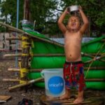 Unicef: entro il 2050 2,2 miliardi di bambini a rischio di ondate di calore