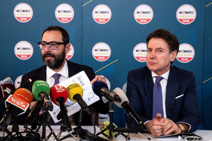Vitalizi, il Movimento 5 Stelle si oppone: «Ripristinarli è un affronto»