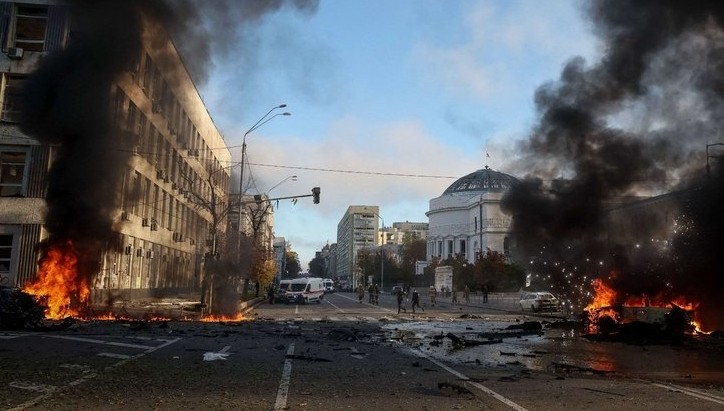 Ambasciatrice UE condanna l’attacco russo contro la sede della Commissione a Kiev