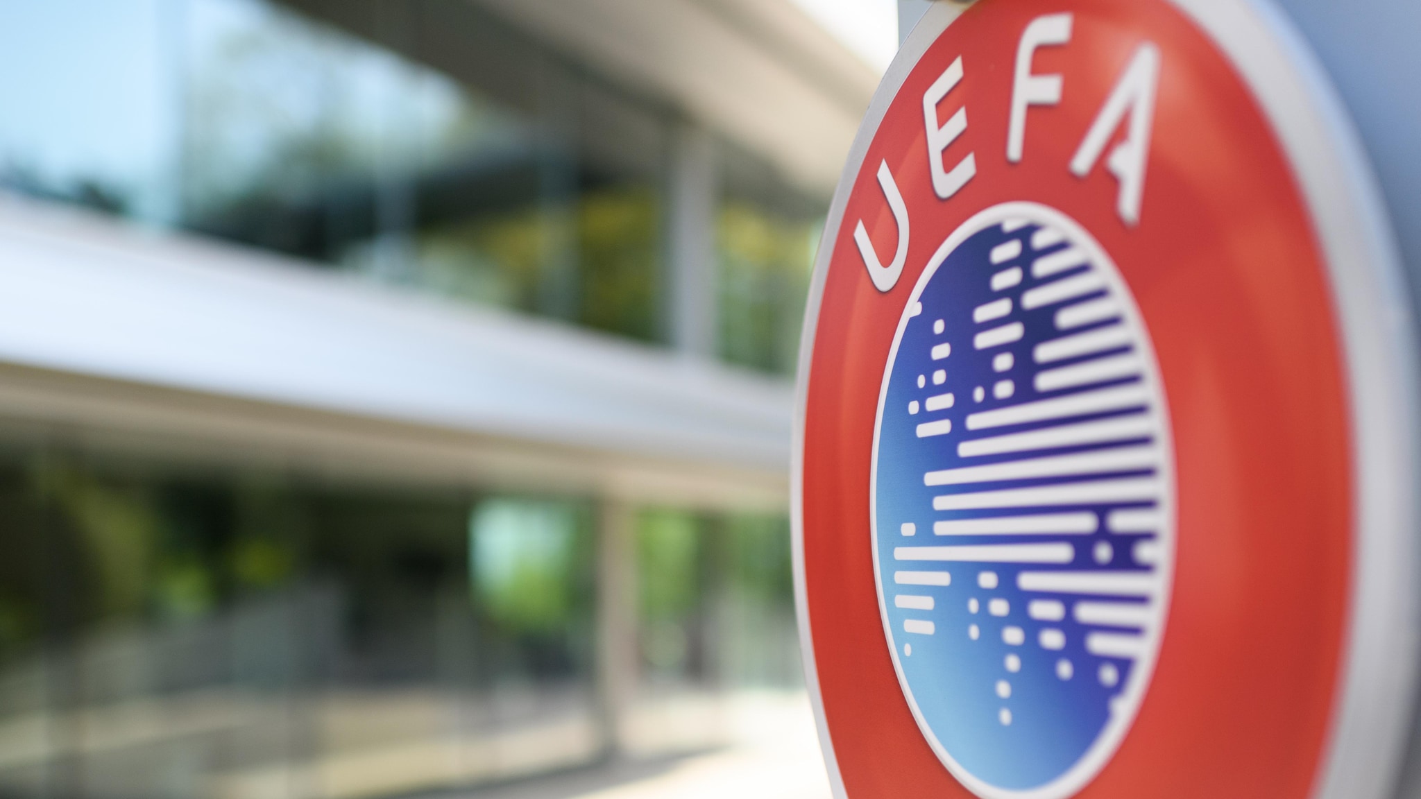 UEFA ha versato 10,8 milioni di euro ai club russi nonostante l’invasione in Ucraina