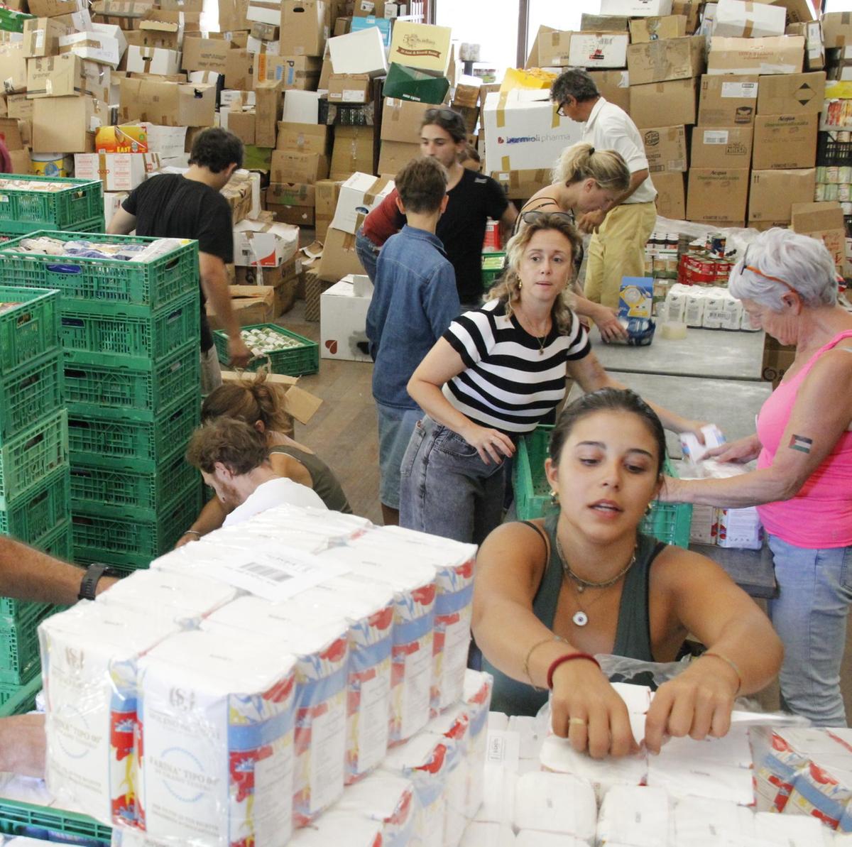 Aiuti umanitari per Gaza: raccolte 300 tonnellate di cibo e medicinali a Genova
