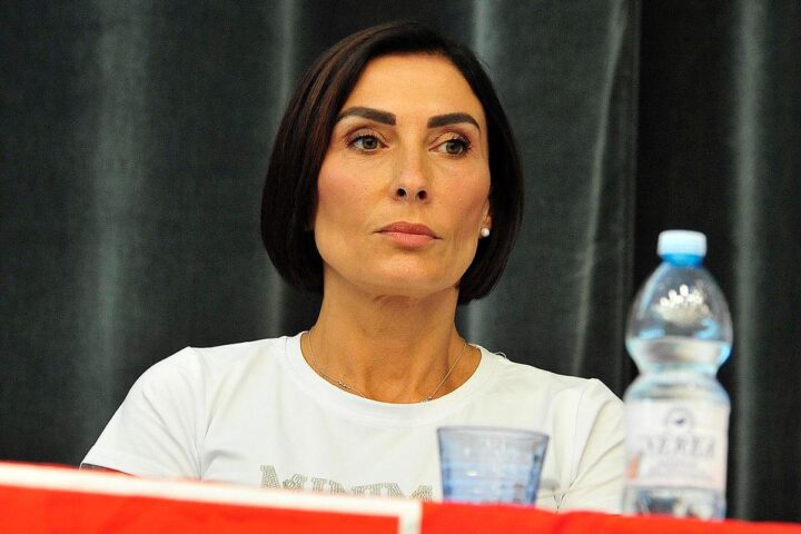 Alessia Morani denuncia il furto di immagini personali su forum sessista: “Reagiremo insieme”