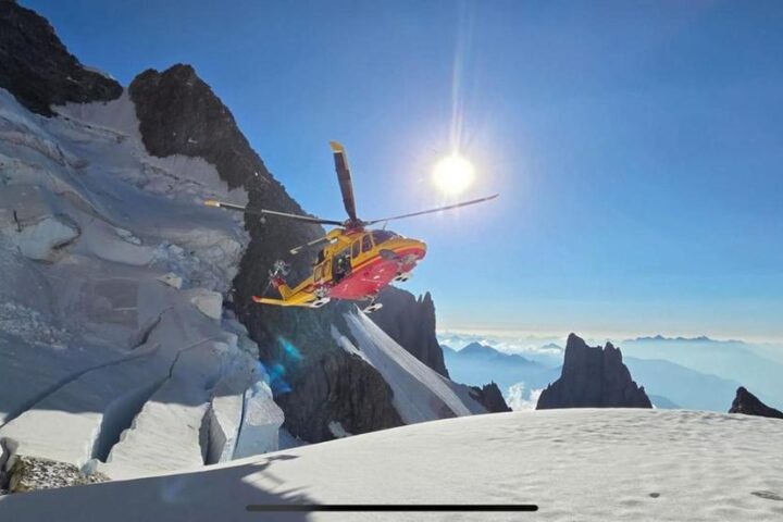 Alpinista muore sul Monte Bianco, recuperato il corpo dalla cresta del Brouillard