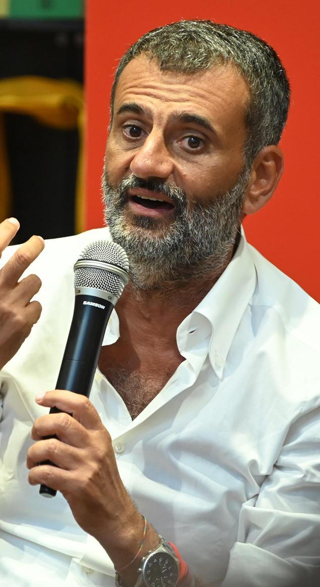 Antonio Decaro si dichiara pronto a candidarsi alla presidenza della Puglia, ma chiede libertà decisionale