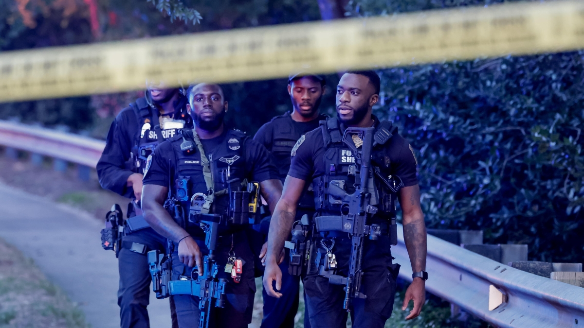 Atlanta, sparatoria al Centro per il controllo delle malattie: un poliziotto ucciso, cecchino ritrovato senza vita