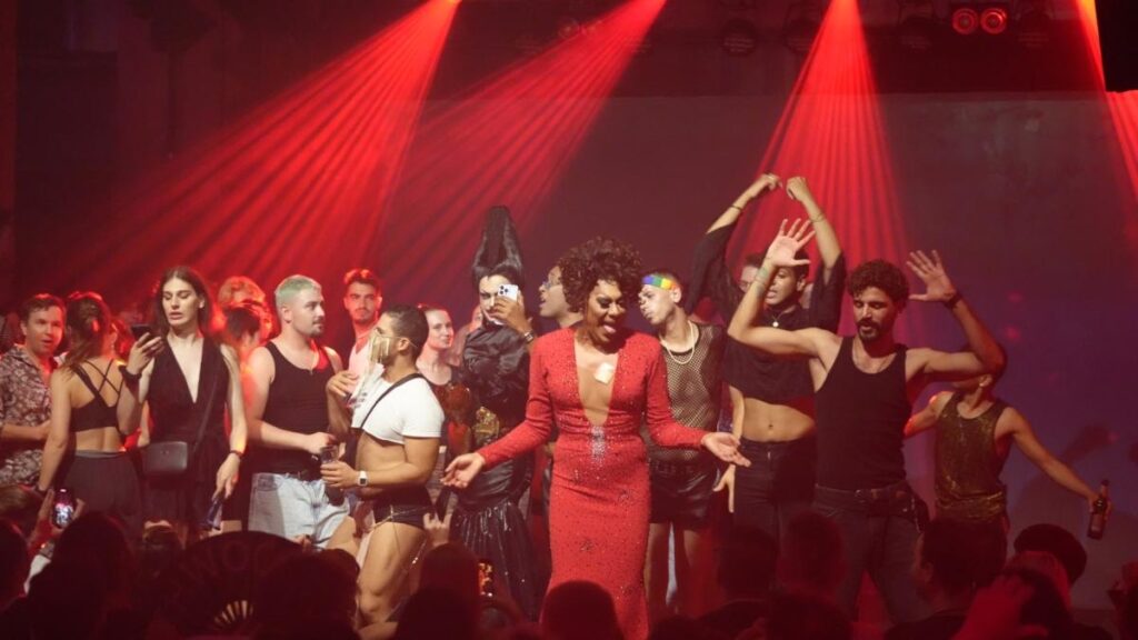 Berlino, crisi dei club alternativi: chiude lo storico SchwuZ