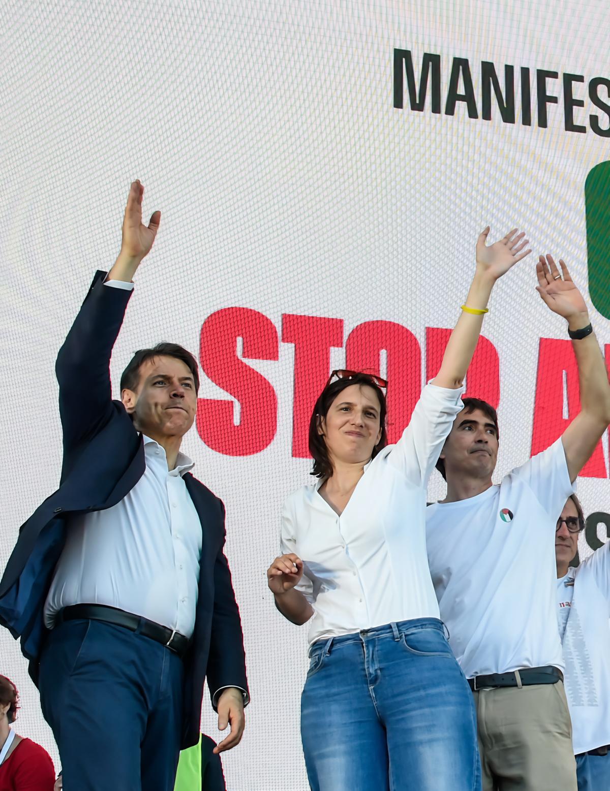 Caos nel centrosinistra: veti in Calabria e rischio per la coalizione