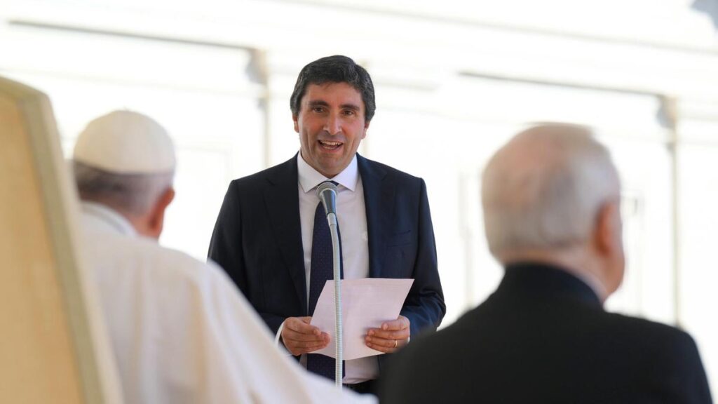 Davide Prosperi partecipa al Meeting di Rimini sul ruolo della Chiesa nel mondo