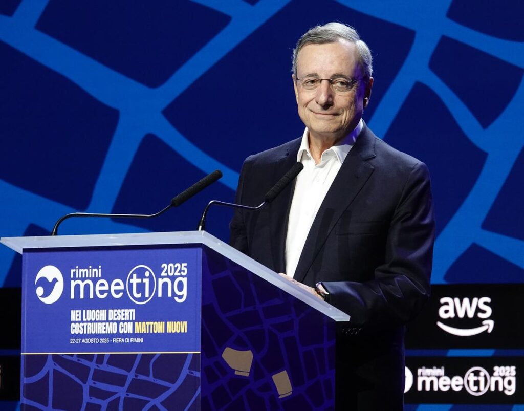 Draghi avvisa l'Europa: necessaria un'azione per superare lo scetticismo su Ucraina e politiche comuni