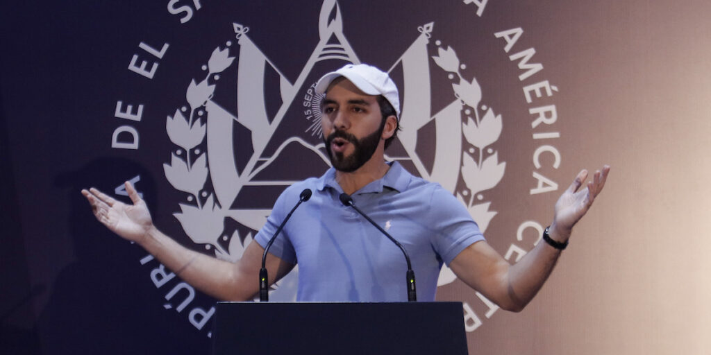 El Salvador abolisce i limiti del mandato presidenziale