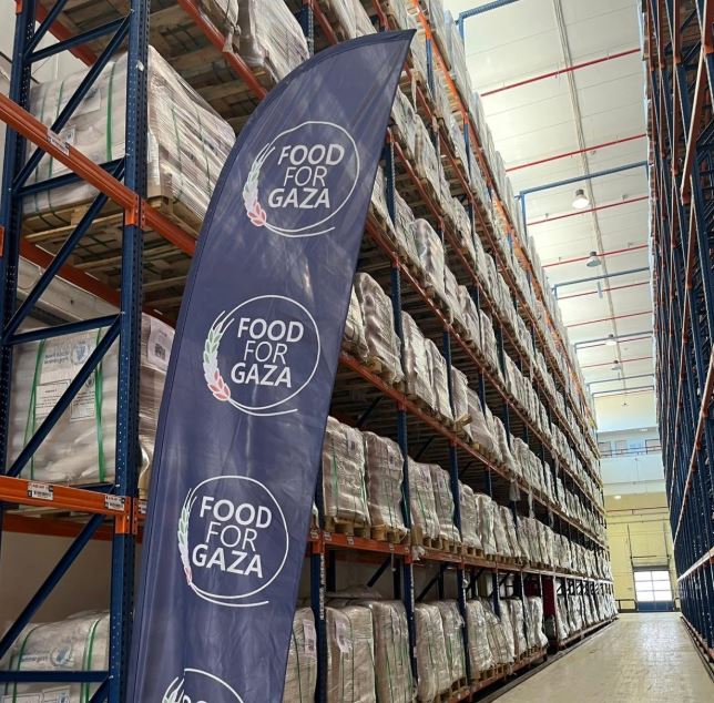 Gaza riceve 350 tonnellate di farina dall'Italia, leader Ue scrivono a Trump