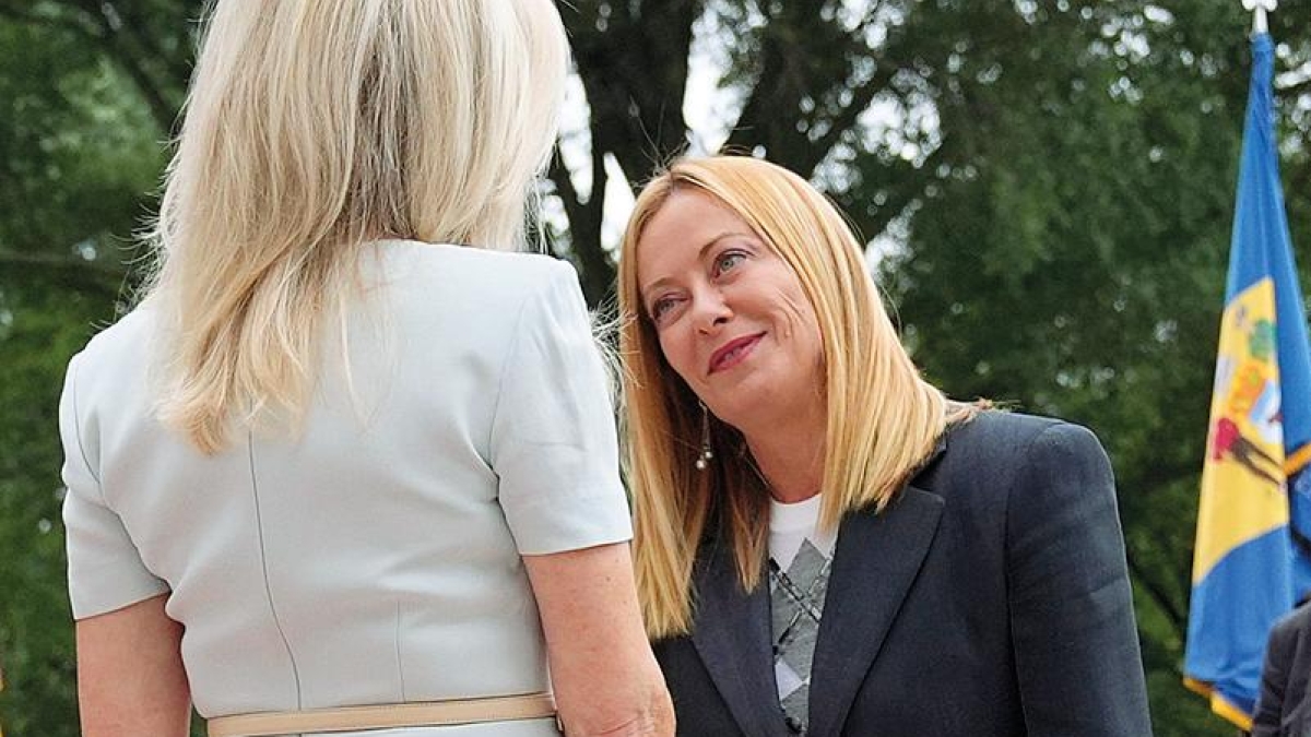 Giorgia Meloni si propone come mediatrice tra Trump e l'Europa sul conflitto in Ucraina