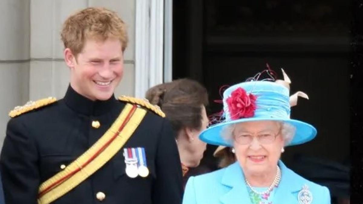 Harry torna a Londra tre anni dopo la morte di Elisabetta II, possibile incontro con re Carlo