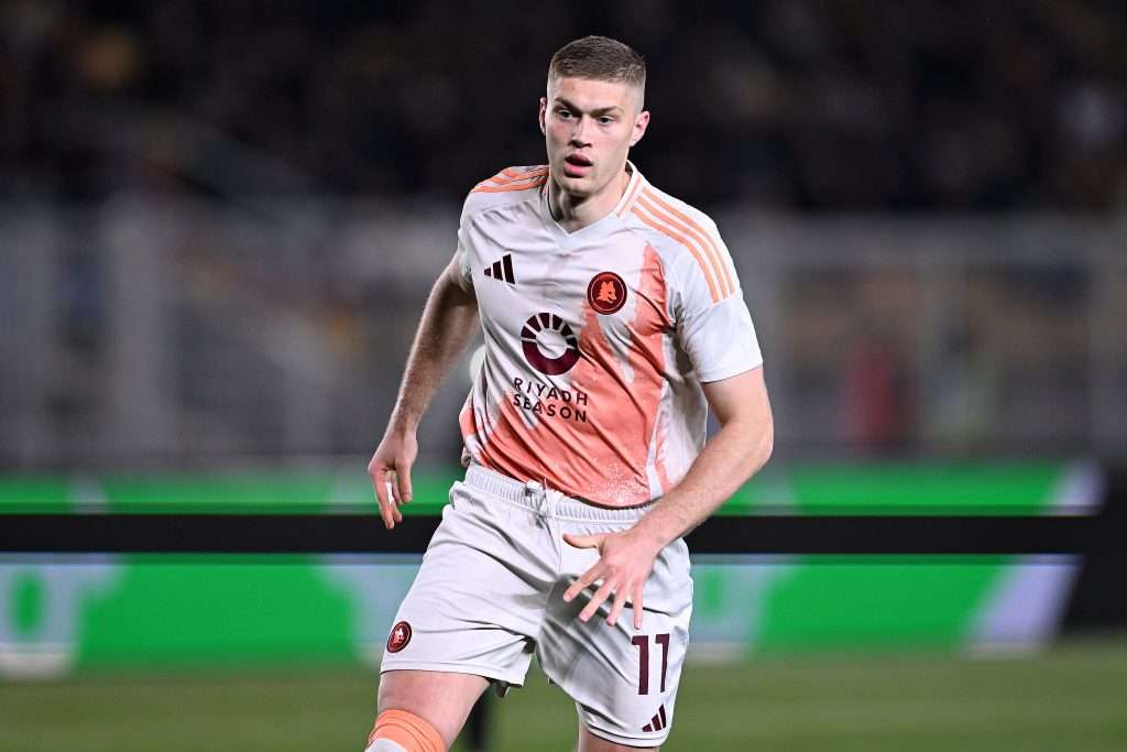 Il Milan interessato all'attaccante Artem Dovbyk della Roma