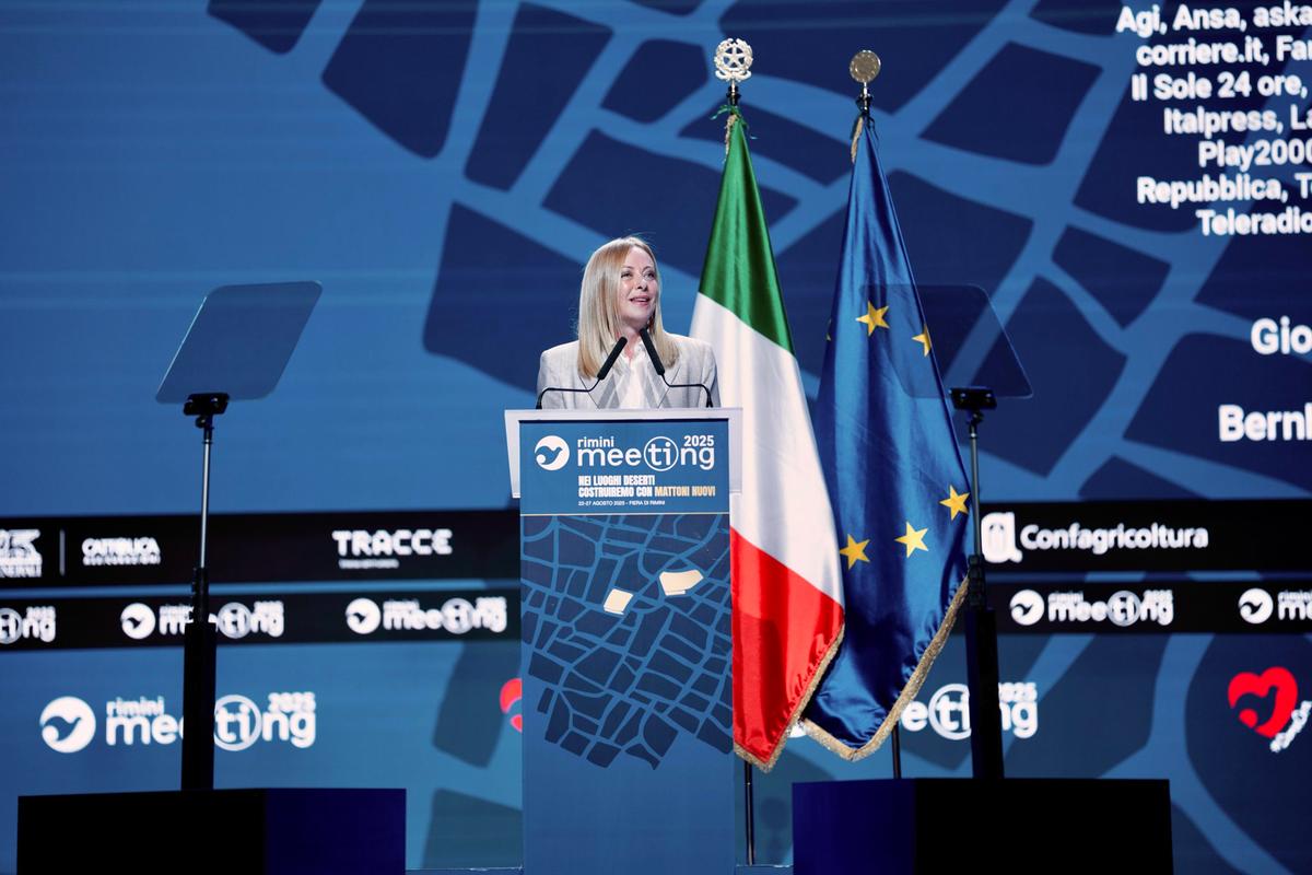 Il piano casa da 15 miliardi di Giorgia Meloni per giovani coppie al Meeting di Rimini