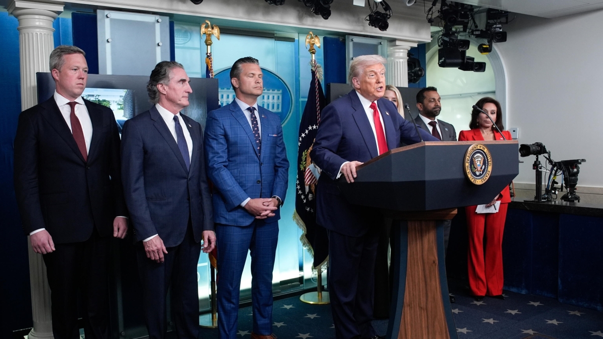 «In Alaska solo io e Putin, Trump risponde alle richieste Ue»