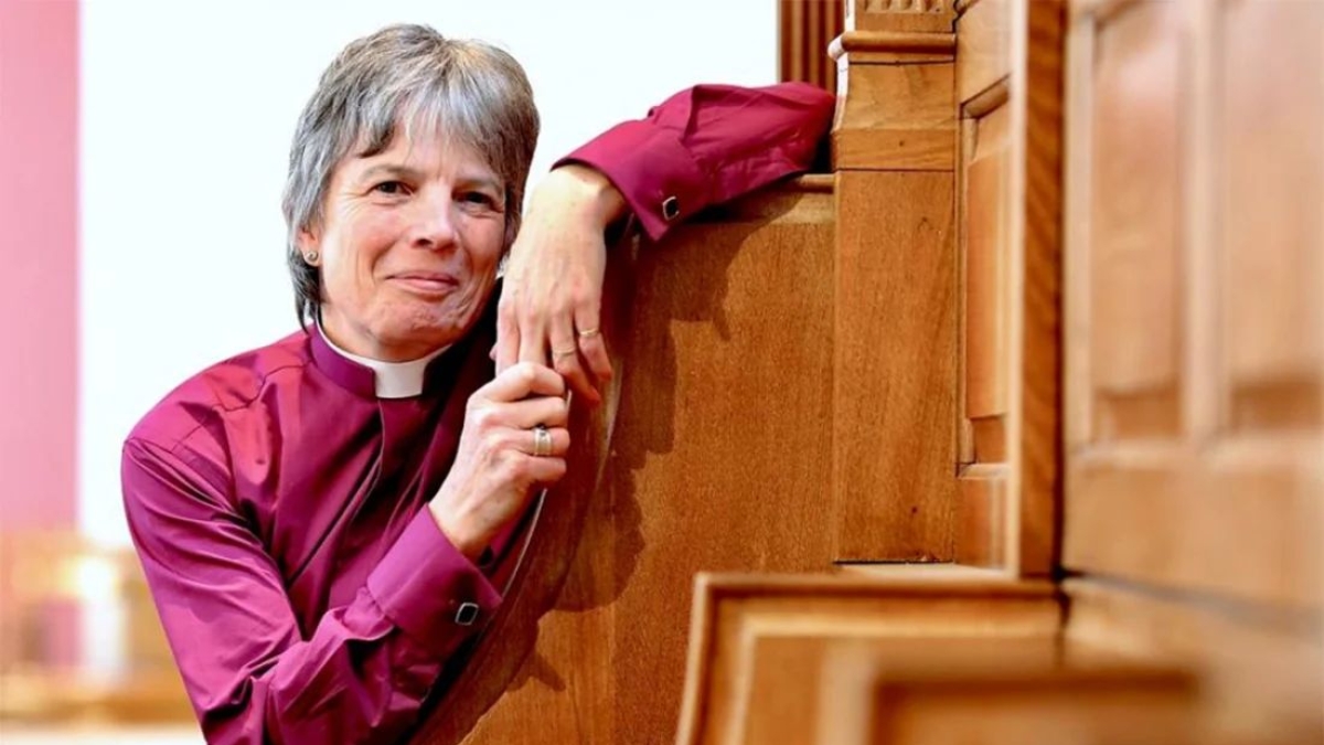 In Galles la prima arcivescova lesbica: «Non ho bisogno del matrimonio in chiesa»