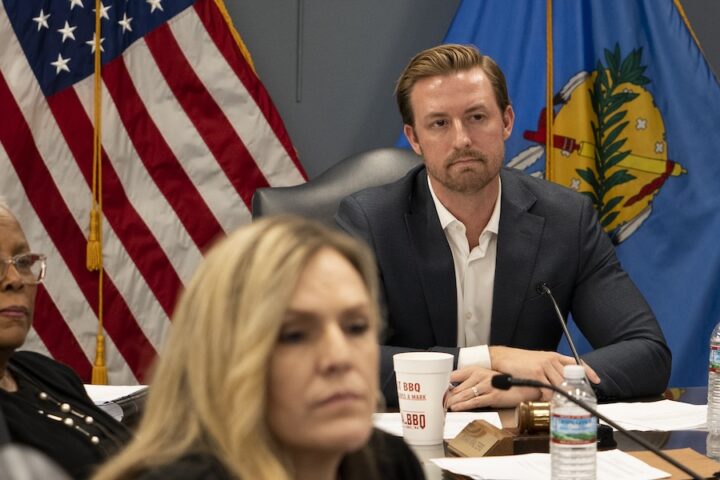 Insegnanti di California e New York devono dimostrare di non avere "ideologia radicale" per lavorare in Oklahoma