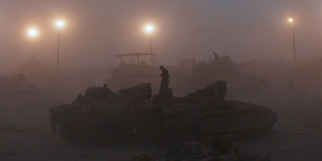 Israele intensifica gli attacchi sulla città di Gaza, esplosioni in diversi quartieri