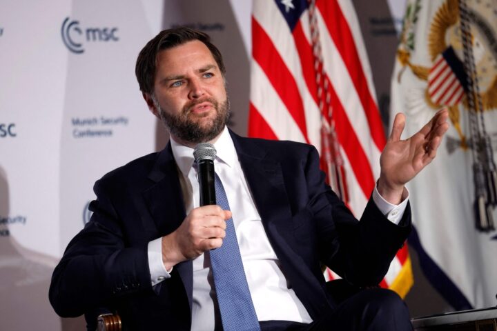 JD Vance rivela la sua ossessione per gli Ufo e chiede verità