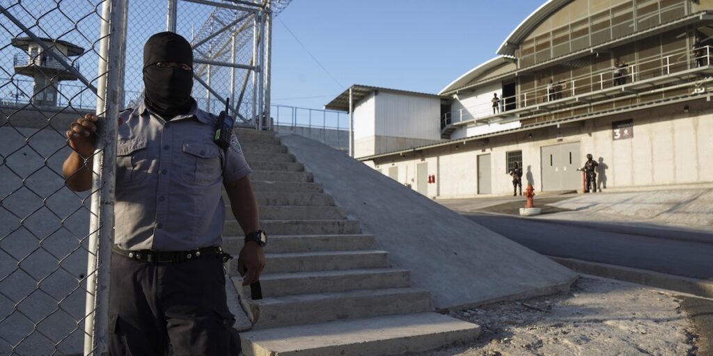 La Costa Rica avvia la costruzione di una prigione di massima sicurezza simile a quella di El Salvador