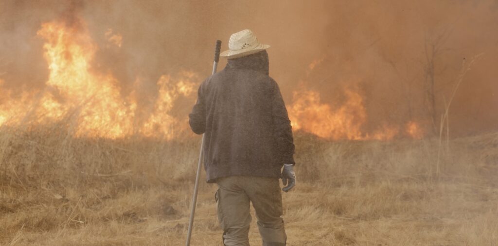 La protezione civile spagnola interrompe il Cammino di Santiago a causa degli incendi devastanti