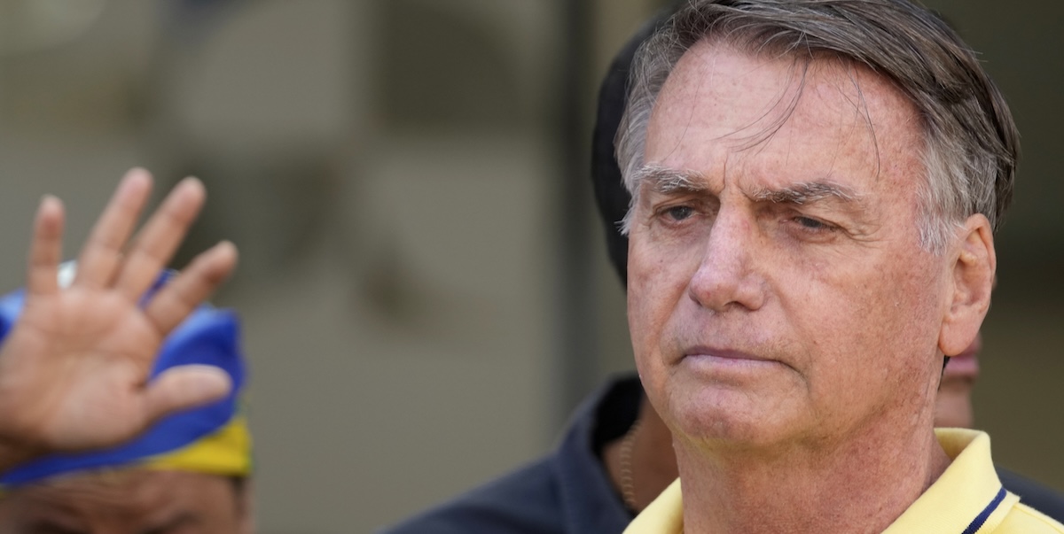 La vigilanza su Jair Bolsonaro è rafforzata per rischio di fuga all'estero