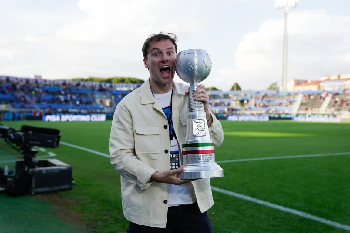 Le dichiarazioni di reddito di Renzi sono milionarie, ma la società con i figli guadagna solo 75 mila euro