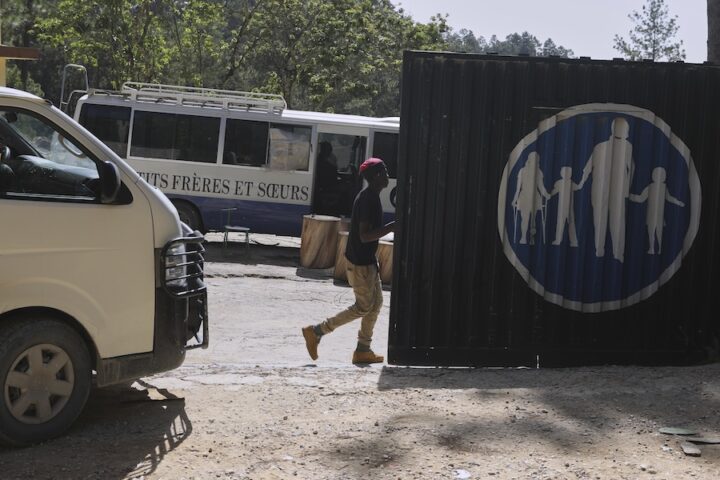 Liberata la missionaria irlandese rapita in Haiti, insieme ad altre otto persone