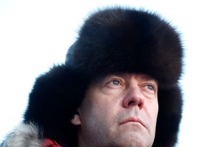 Medvedev, l'ex presidente sorprendente che torna a far parlare di sé