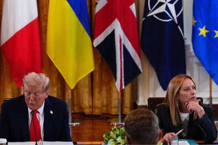 Meloni critica la stampa italiana durante il vertice con Trump a Washington
