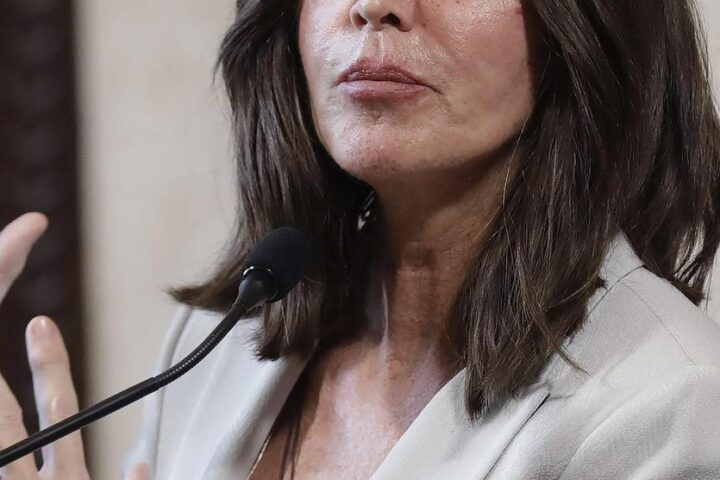 Nuove regole per l'accesso ai corsi di medicina in Italia, polemiche sui corsi di preparazione truffaldini