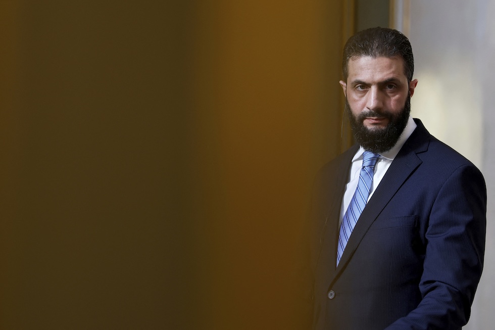 Operazione dell'esercito israeliano a venti chilometri da Damasco nella base di Kiswah