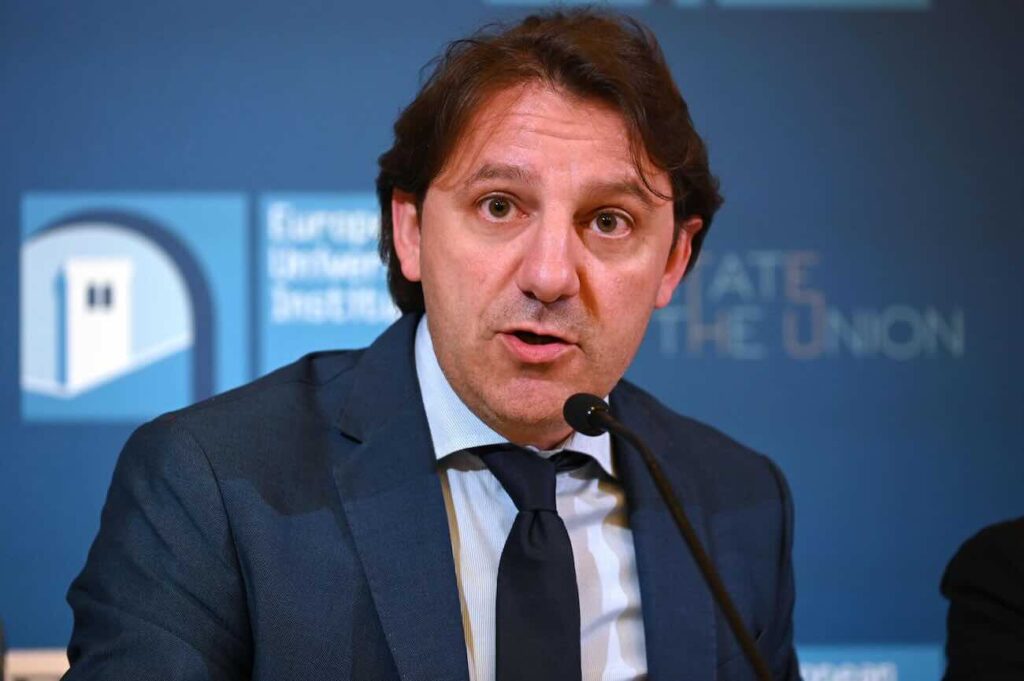Pasquale Tridico ufficialmente candidato alle elezioni regionali in Calabria, sostenuto da un'alleanza di partiti