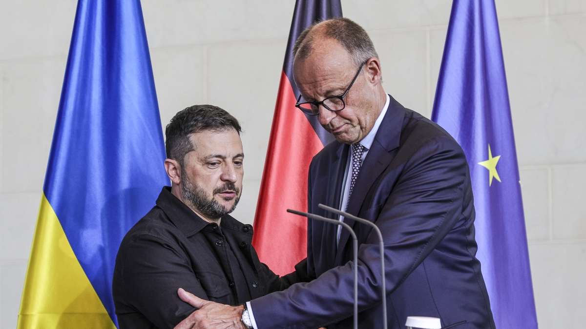 Pressing dei leader Ue per la soluzione coreana e vertice bis in programma