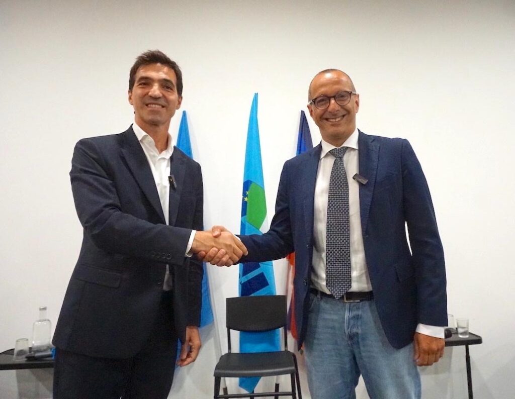 Primo confronto elettorale tra Acquaroli e Ricci nelle Marche, polemiche e promesse in vista del voto