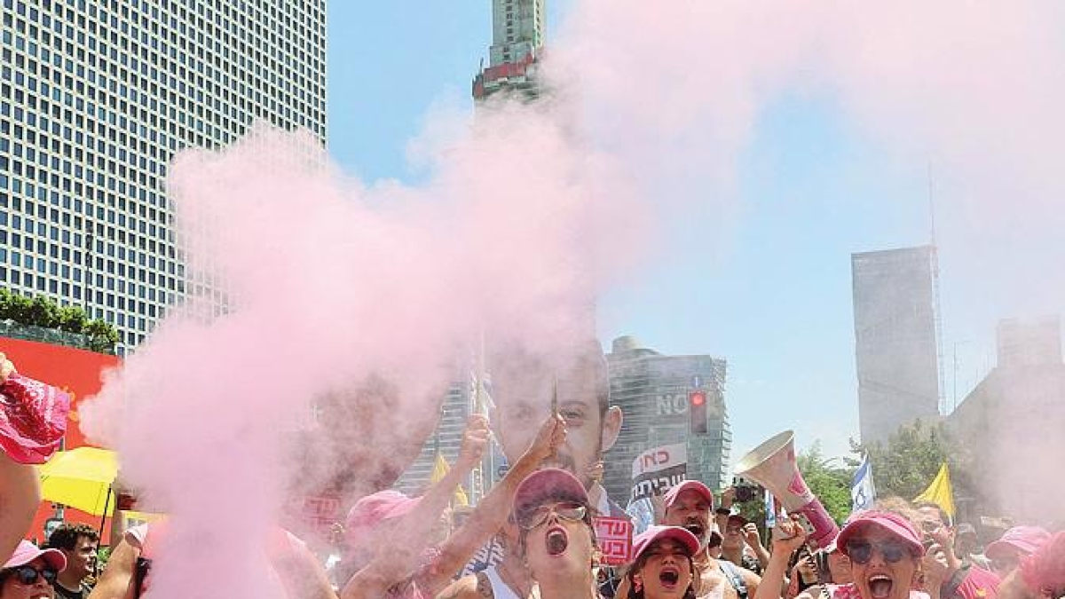 Tel Aviv, scioperi e proteste in risposta alla situazione degli ostaggi, Netanyahu accusa i manifestanti