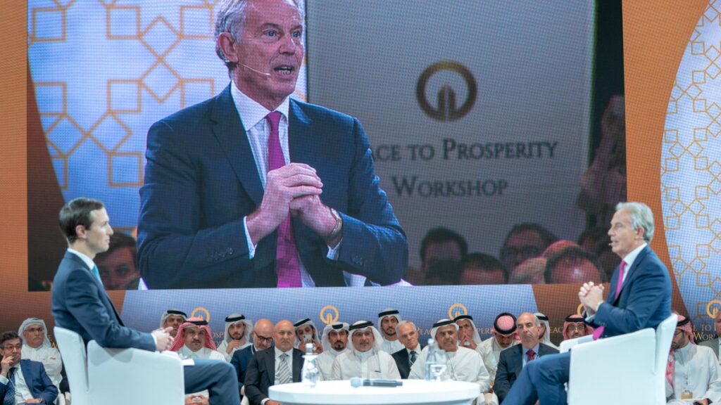 Tony Blair e Donald Trump discutono di un piano per trasformare Gaza in una «Gaza Riviera»