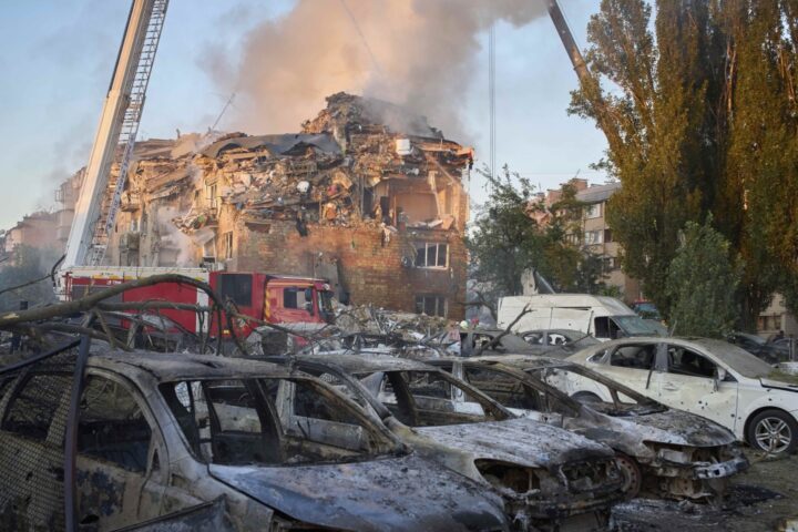 Trump approva la vendita di armi all'Ucraina per 825 milioni di dollari