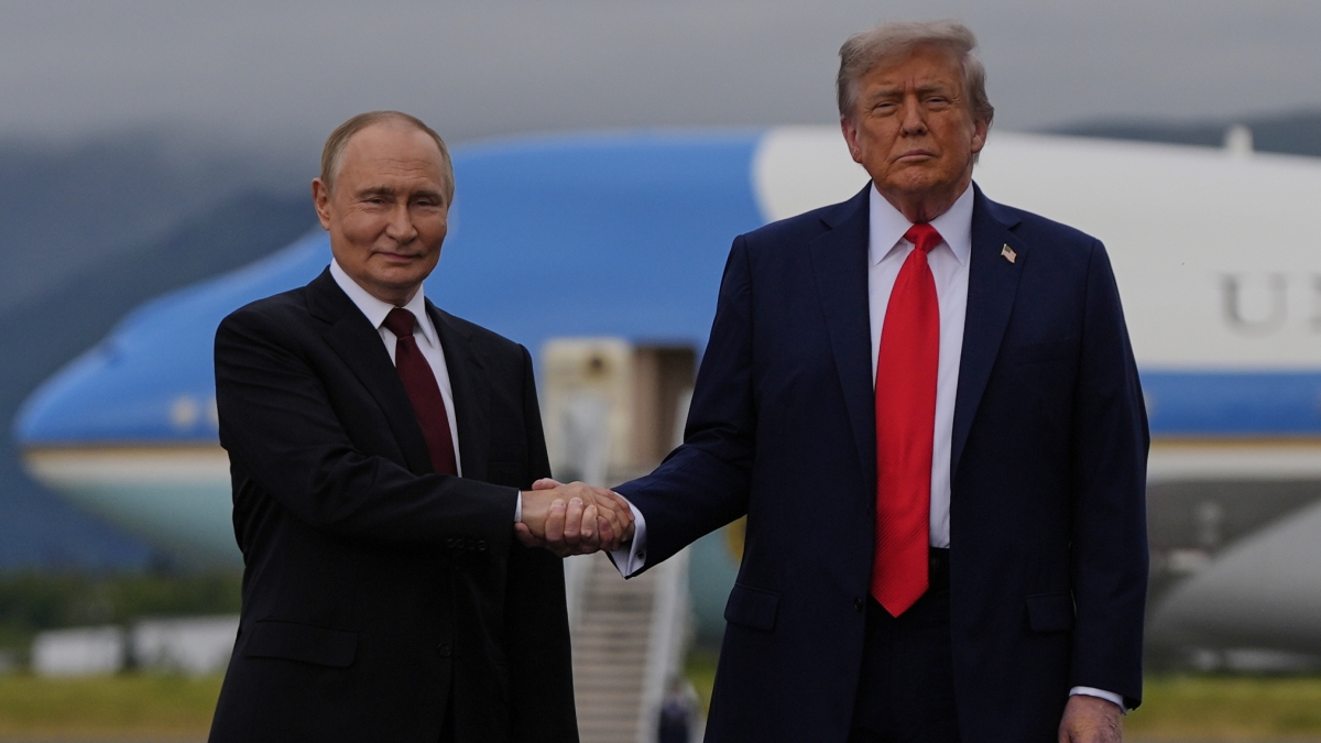 Trump e Putin sul vertice di Anchorage: l'Europa tra responsabilità e bluff russo