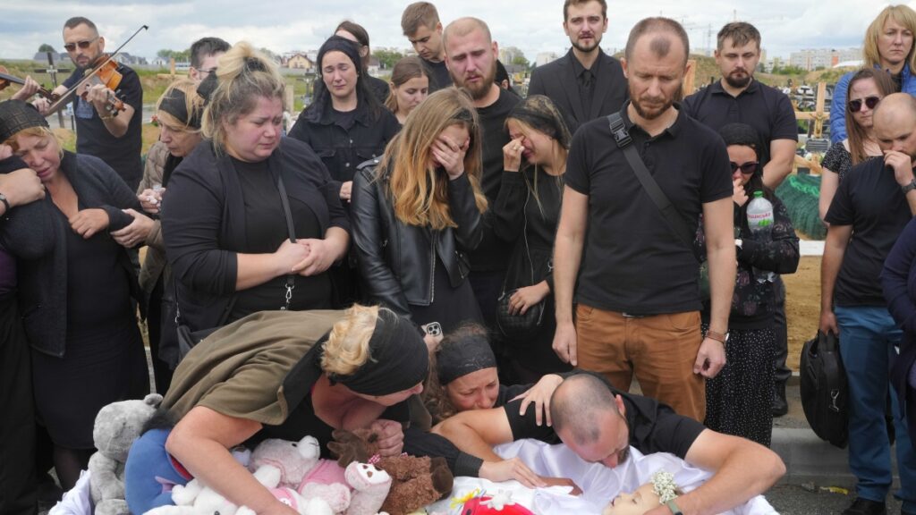 Trump minaccia nuove sanzioni mentre si occupa di affari con la Russia, Dnipro in allerta