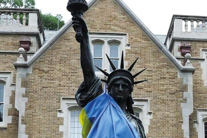 Trump: opportunità di pace per Kiev, ma necessaria la rimozione del veto di Orbán