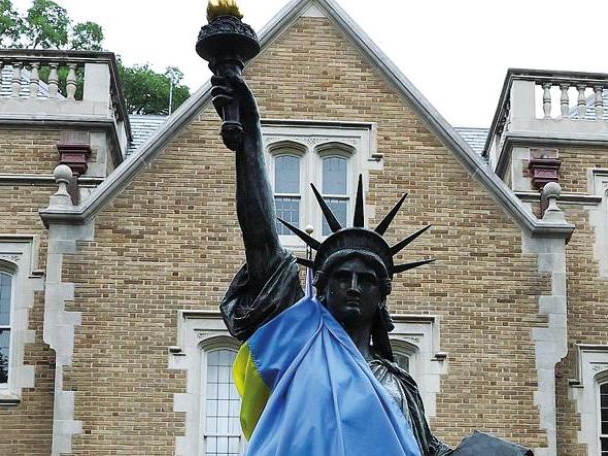 Trump: opportunità di pace per Kiev, ma necessaria la rimozione del veto di Orbán