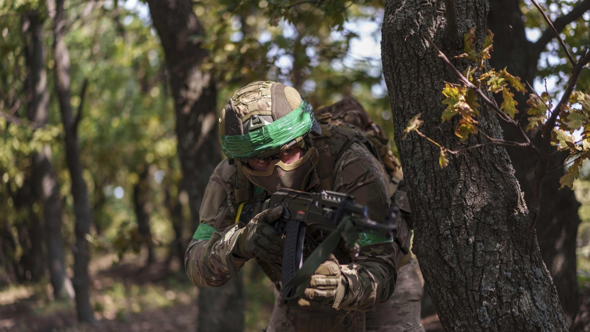 Ucraina-Russia, Notizie in Diretta: Kiev Riporta 112 Scontri al Fronte Domenica