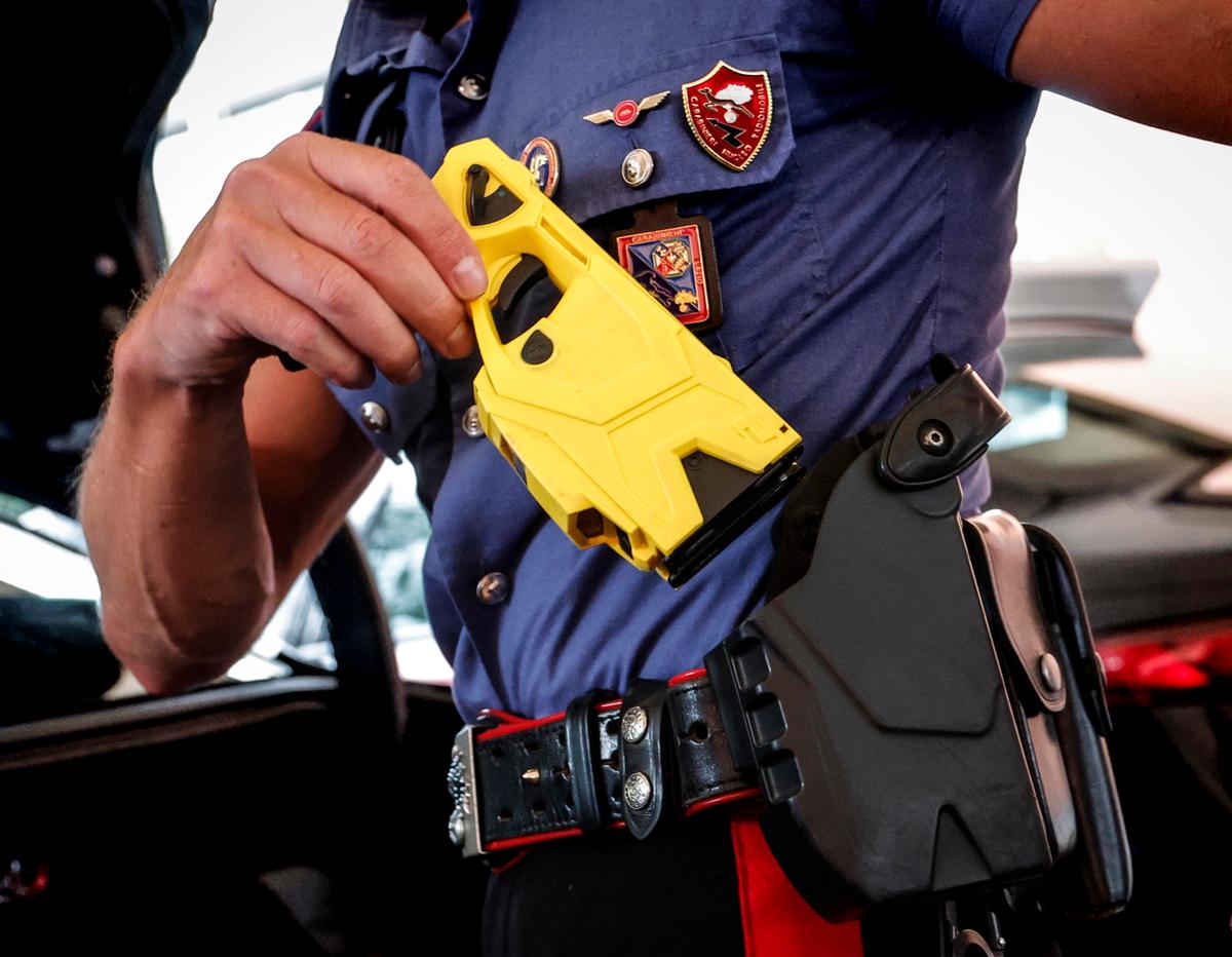Un 57enne muore in ambulanza ad Olbia dopo intervento dei carabinieri con taser