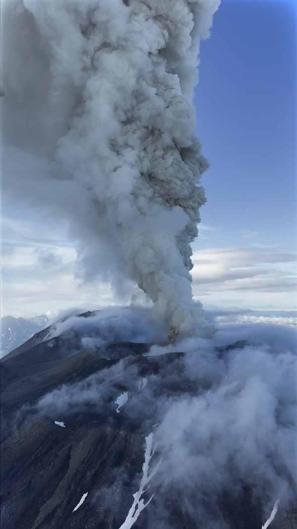 Un vulcano erutta dopo secoli di inattività