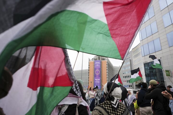 Una persona accoltellata durante una manifestazione pro-palestinese a Bruxelles