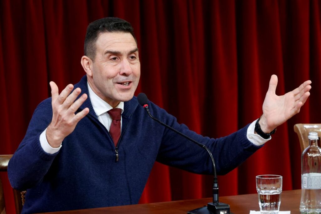 Vannacci non versa quote al partito: polemiche tra i membri della Lega