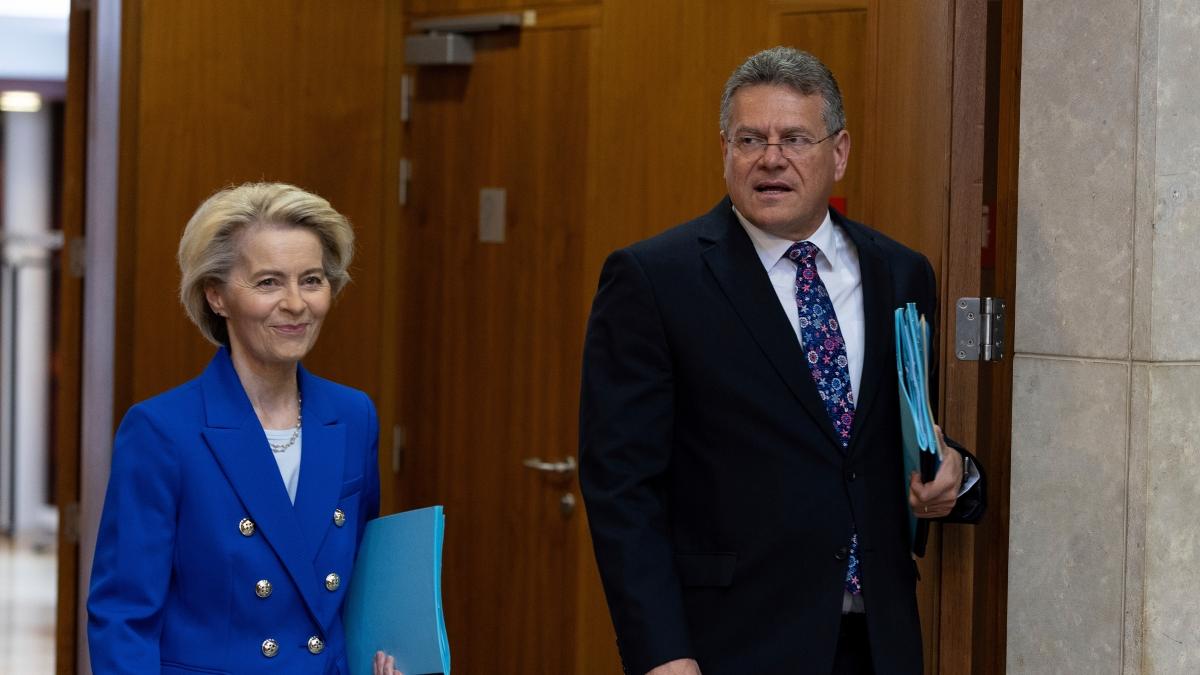 Von der Leyen ancora sotto pressione e riprendono le esenzioni